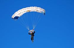 开云体育入口-门迪的绝对统治，F1年度争冠之夜，一个让对手完全无解的方程式