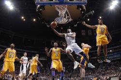 开云平台-悬念终结者，公牛提前锁定胜局，拉梅洛·鲍尔点燃赛场