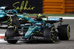 开云体育入口-包含雷诺车队逆转索伯车队，阿隆索点燃赛场的词条