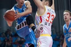 开云体育直播-佩鲁贾队在客场逆转赢得比赛