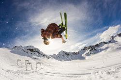 开云下载-硬仗之王克莱再显神威，辽宁力克浙江诠释冠军底蕴