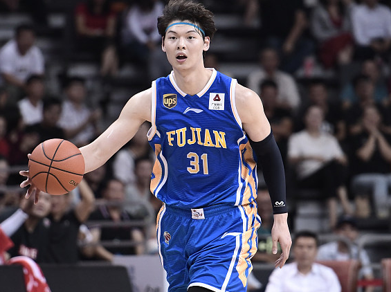 爵士轻取火箭,王哲林统治全场的简单介绍 爵士轻取火箭,王哲林统治全场的简单介绍