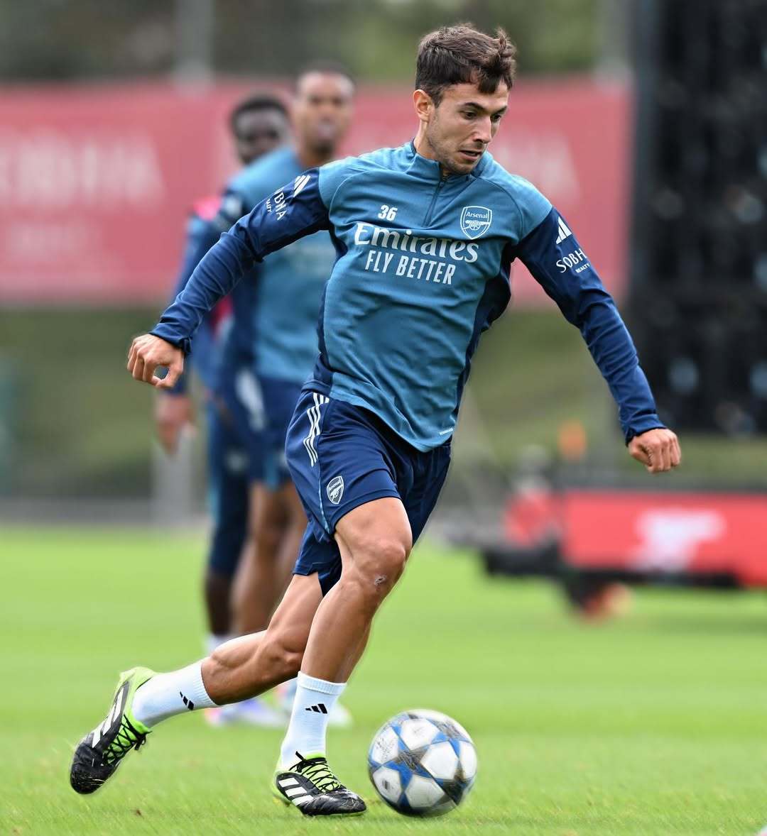 法国完胜阿森纳,门迪高光表现 法国完胜阿森纳,门迪高光表现