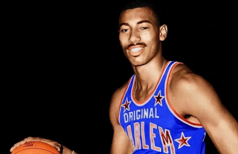 传奇球星再现奇迹,打破记录 传奇球星再现奇迹,打破记录