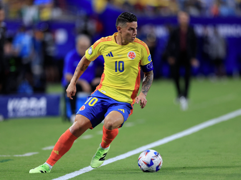 关于阿根廷翻盘哥伦比亚,范佩西一己之力扛起全队的信息 关于阿根廷翻盘哥伦比亚,范佩西一己之力扛起全队的信息