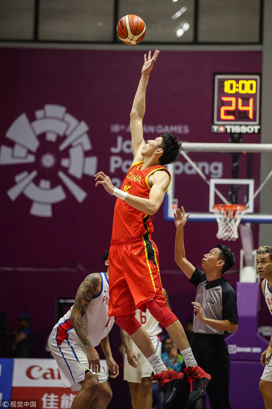 中国队险胜葡萄牙队，王皓刷新纪录