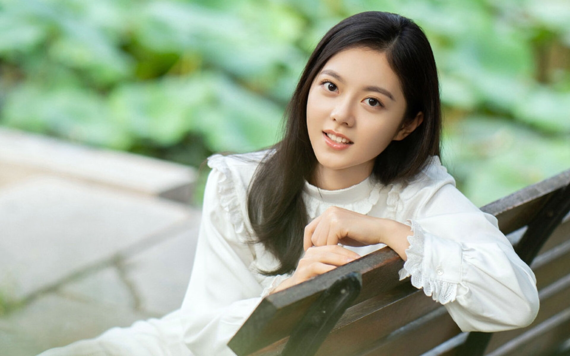 克瓦拉茨赫利亚持续制造杀伤，加拿大战术压制几内亚—现代足球的战术博弈缩影