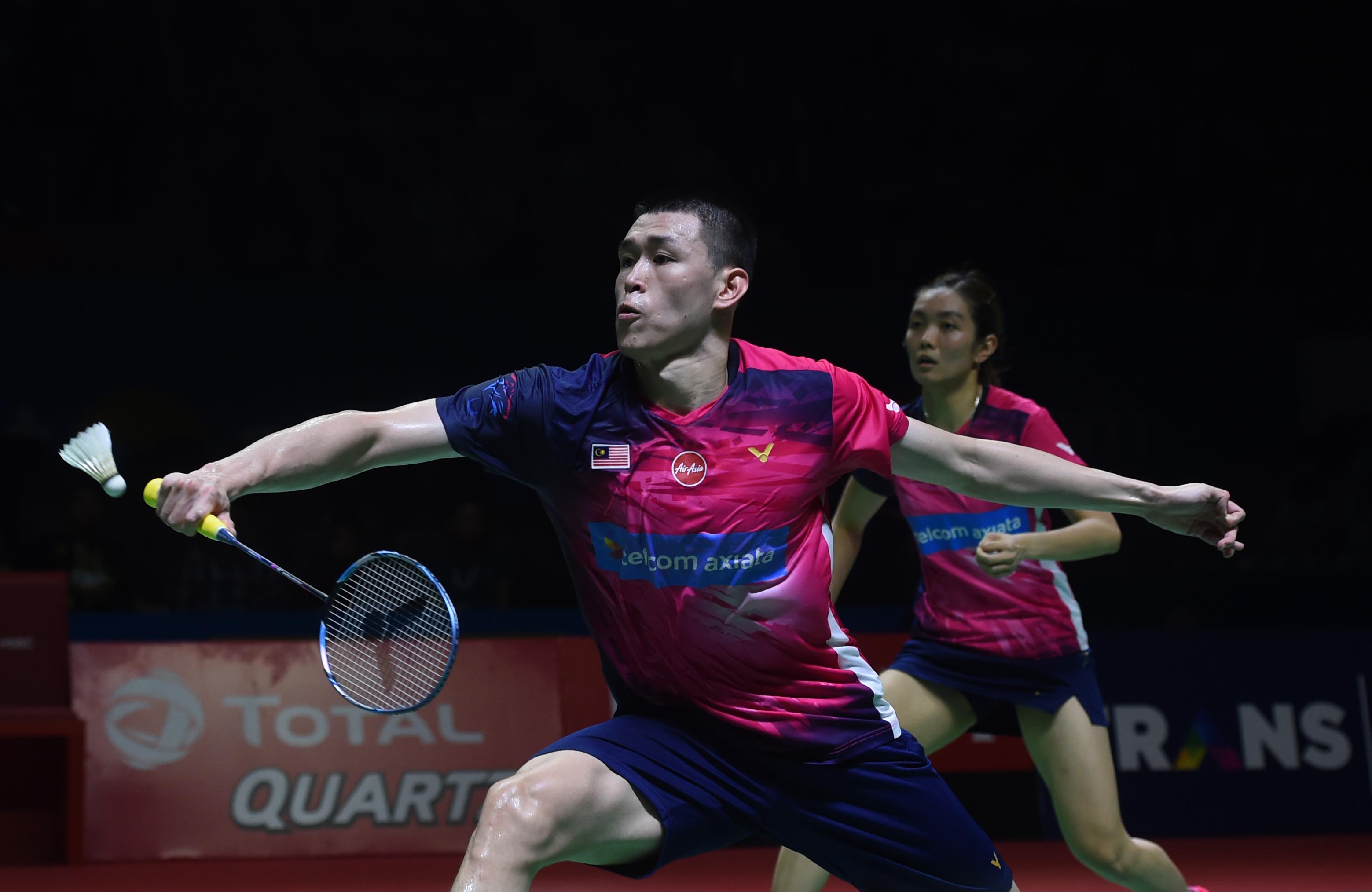 包含印度尼西亚篮球队晋级半决赛的词条